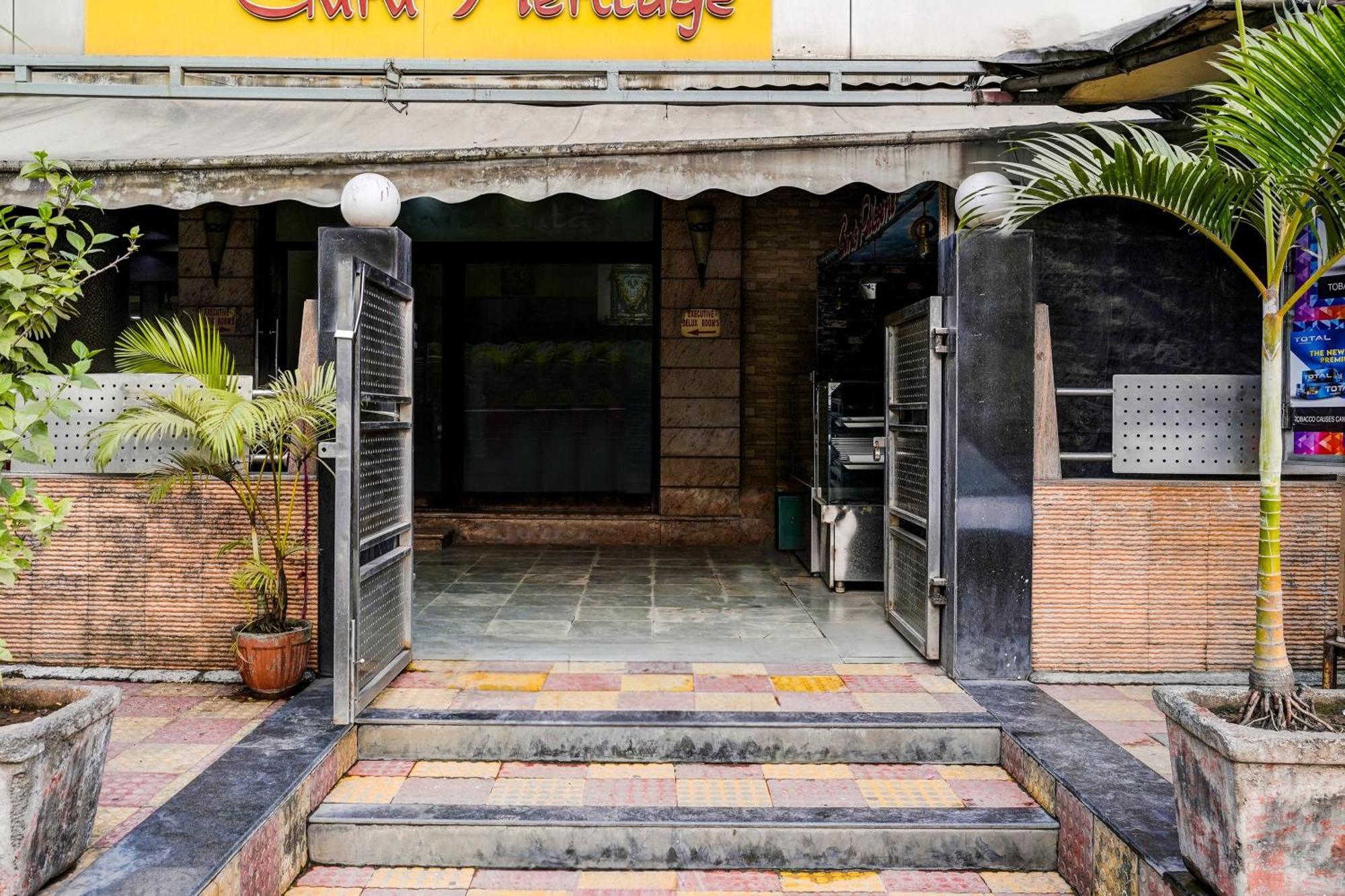 Collection O Guru Heritage Kalamboli Navi Mumbai Eksteriør billede